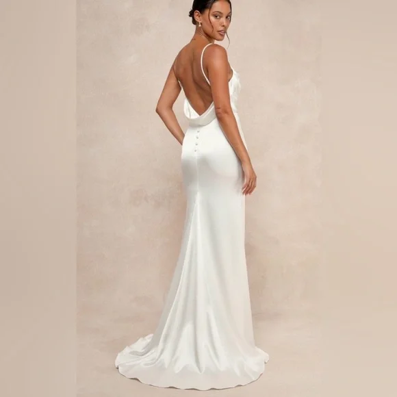 Lulus Women’s Satin Backless Gown in Bridal White Sz S - Picture 5 of 13